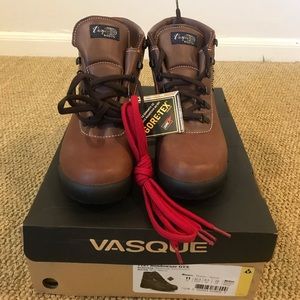 New Women’s Vasque Sundowner GTX size 11